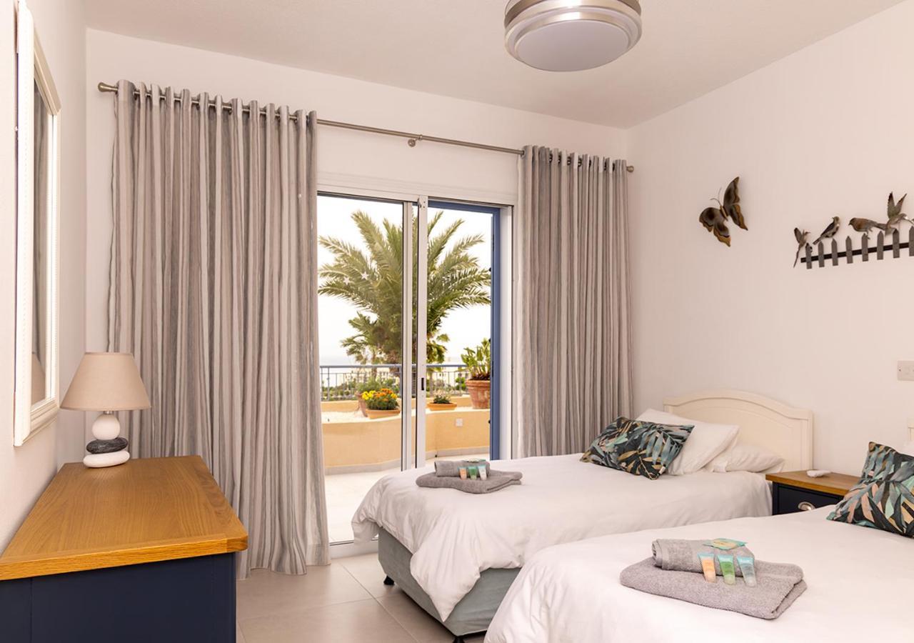 105 Kings Palace - Fabulous 2 Bed, 2 Bath, Large Patio With Garden - Sea Views Paphos Exterior photo