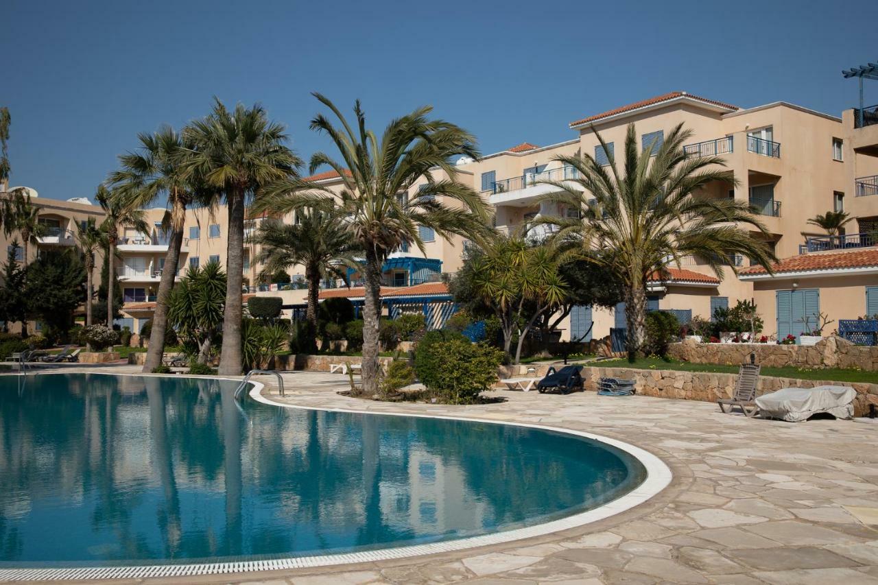105 Kings Palace - Fabulous 2 Bed, 2 Bath, Large Patio With Garden - Sea Views Paphos Exterior photo