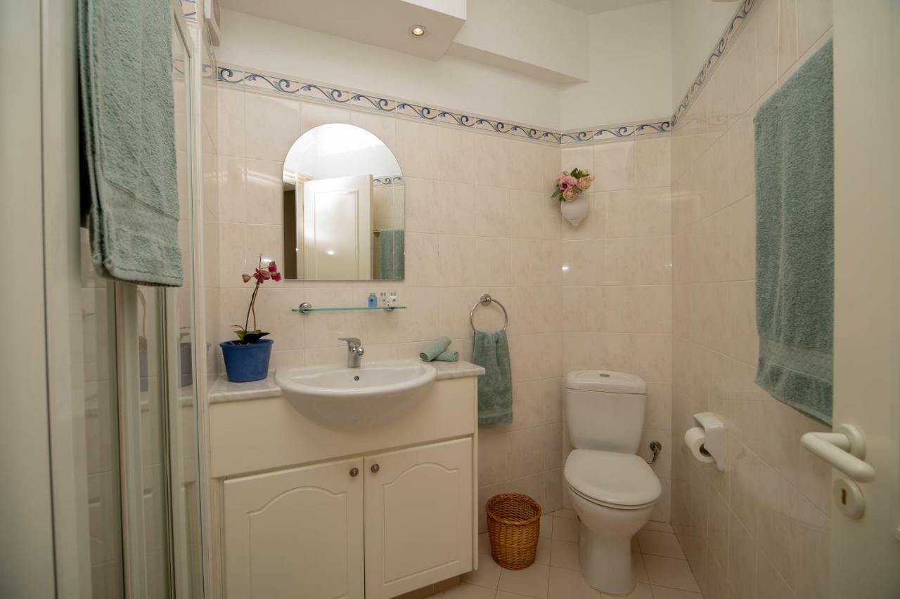 105 Kings Palace - Fabulous 2 Bed, 2 Bath, Large Patio With Garden - Sea Views Paphos Exterior photo