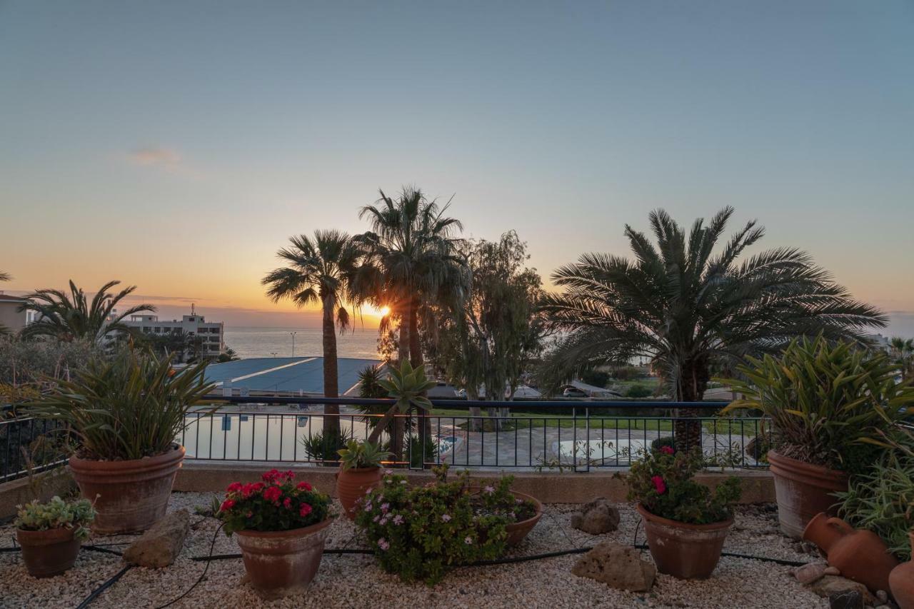 105 Kings Palace - Fabulous 2 Bed, 2 Bath, Large Patio With Garden - Sea Views Paphos Exterior photo